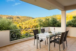 House - Kitries Summer Getaway - Eden Cozy Suite (West Mani)