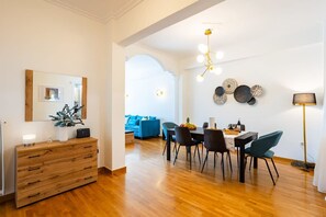 Ferienhaus | 2 Schlafzimmer, Schreibtisch, Internetzugang