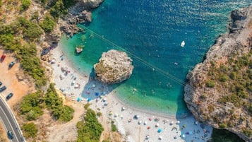 Apartemen | 2 kamar tidur dan internet