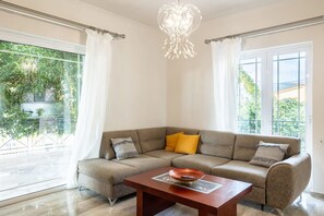 Casa | 3 quartos, escrivaninha, acesso à internet de alta velocidade