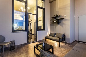 Apartment | 1 bedroom, Internet - Ventiri Lofts - Luxury Penthouse w Home Cinema (Kalamata)