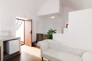 1 bedroom, Internet - Santorini Luxury Suite w Rooftop Hottub Seaview (Santorini)
