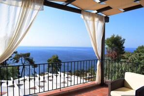 2 عدّة غرف نوم وخدمة الإنترنت