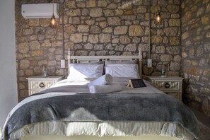 House | 1 bedroom, Internet - Coastal Stone Hideaway With Stunning Scenery (West Mani)