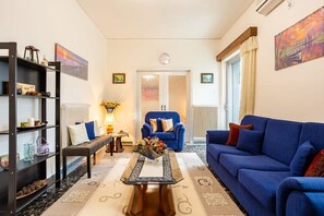 Apartamento | 2 dormitorios y Internet