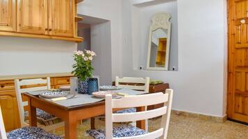 Talo | 2 makuuhuonetta, internet