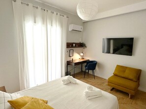 Studio | Desk, Internet - Athens Stylish Nest - Top Central Location (Athens)