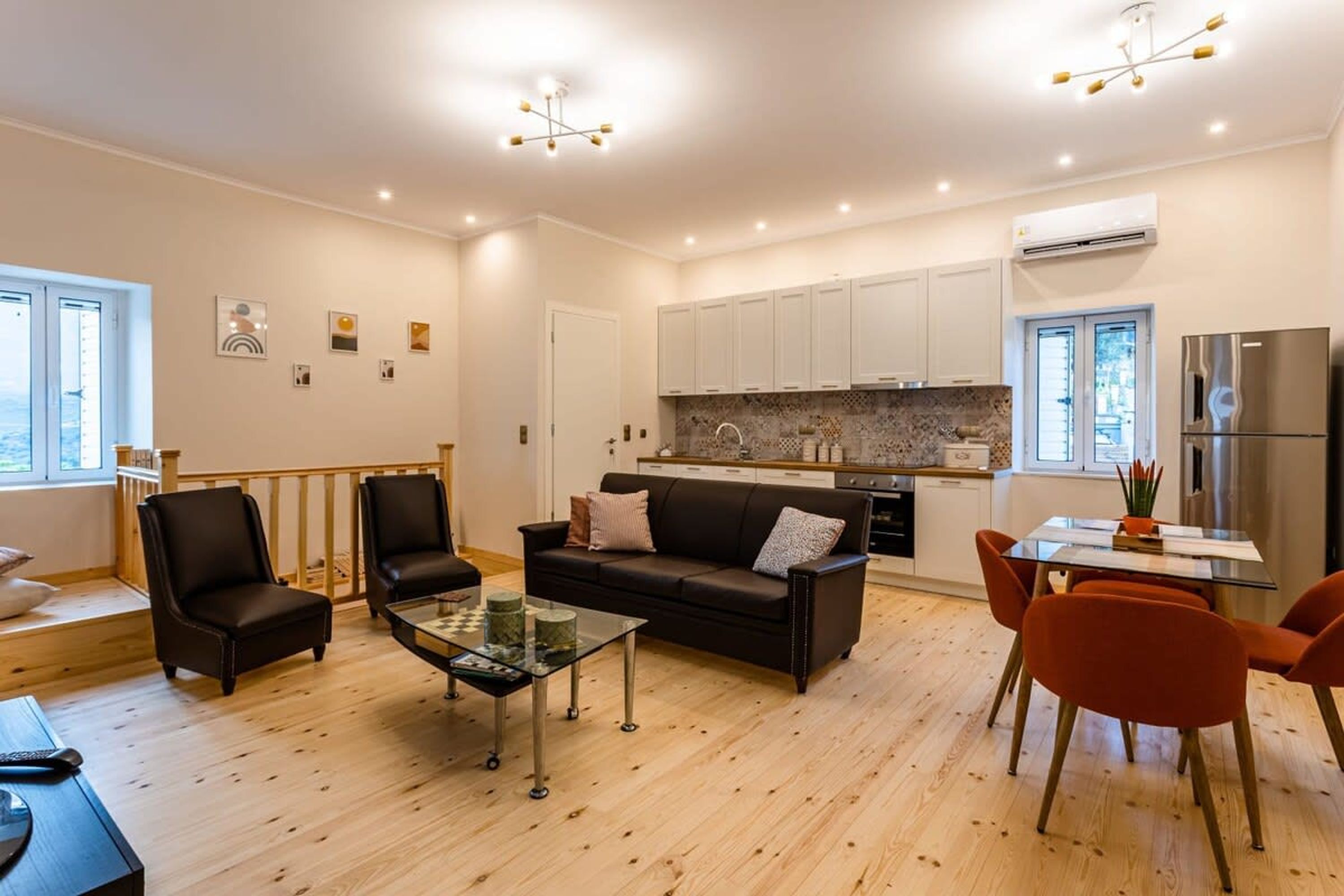 Casa | 3 habitaciones, escritorio y internet 