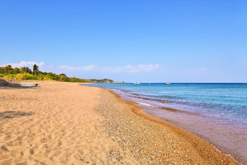Koroni Seaview Retreat - Summer Escape Lodging