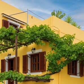 2 bedrooms, Internet - Cretan Magnolia Gem - Smari Cozy Getaway (Minoa Pediada)