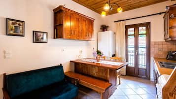 2 bedrooms, Internet