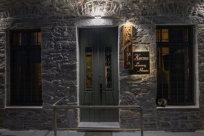 House | 3 bedrooms, desk, soundproofing, Internet - Seafront Karma Luxury - An Escape From Reality (South Pelion)