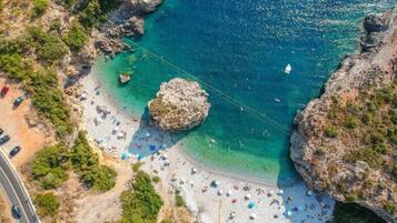 2 bedrooms, Internet