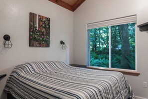 1 sovrum och sängkläder