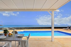 Pool - CASA ELENA EXCELLENT VIEWS NEXT TO THE SEA (Yaiza)