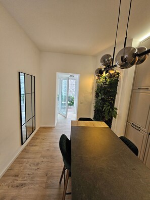 Dining - Cozy rustical apartment with WiFi and AC in charming Rijeka (Rijeka)