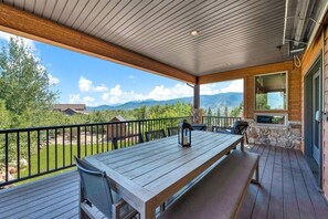 Outdoor dining - F 4919 | Your Dream Retreat (Eden)