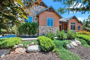 Exterior - F 4919 | Your Dream Retreat (Eden)