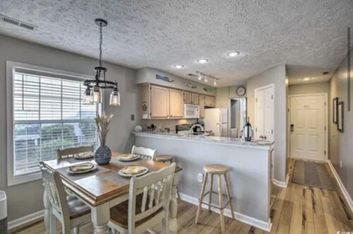 Location,Location,Location! Feel at home at our cozy condo! DISCOUNTS APPLIED!