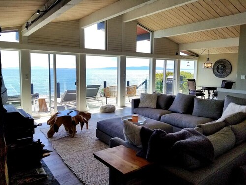 The Coastal Cottage - Direct Beach Access