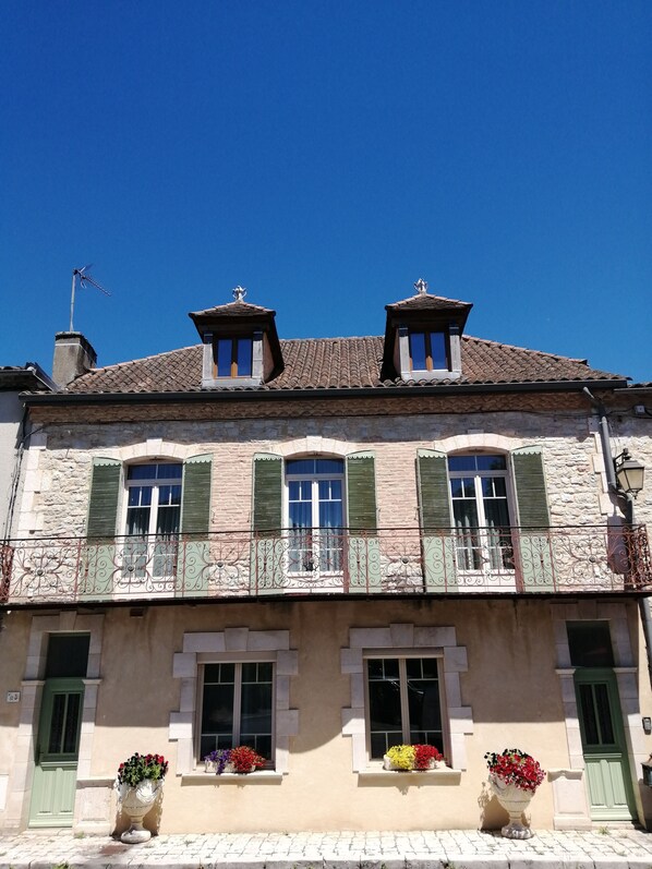 Exterior - Demeure de Caractère Spatieuse Avec Terrasse-patio. Idéale Pour 4 /6 Personnes (Gramat)