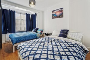 2 bedrooms, iron/ironing board, free WiFi, bed sheets - Charming London Apartment Durban Road (London)