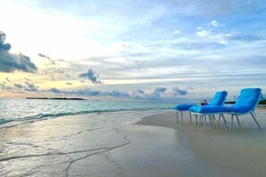 Beach - Coral Castle Guest House (Goidhoo)
