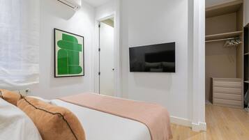 2 slaapkamers, een strijkplank/strijkijzer, wifi, beddengoed