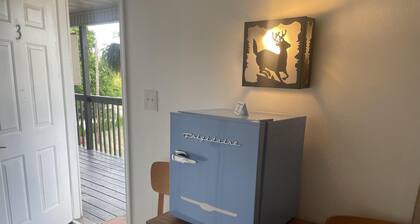 Room with wi-fi, mini fridge and microwave Red River Gorge area