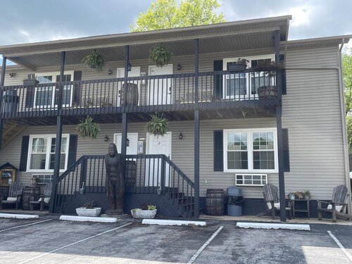 Room with wi-fi, mini fridge and microwave Red River Gorge area