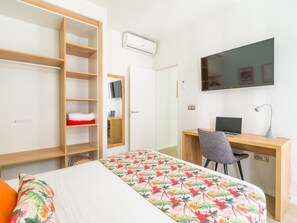1 chambre, fer et planche à repasser, Wi-Fi gratuit, draps fournis
