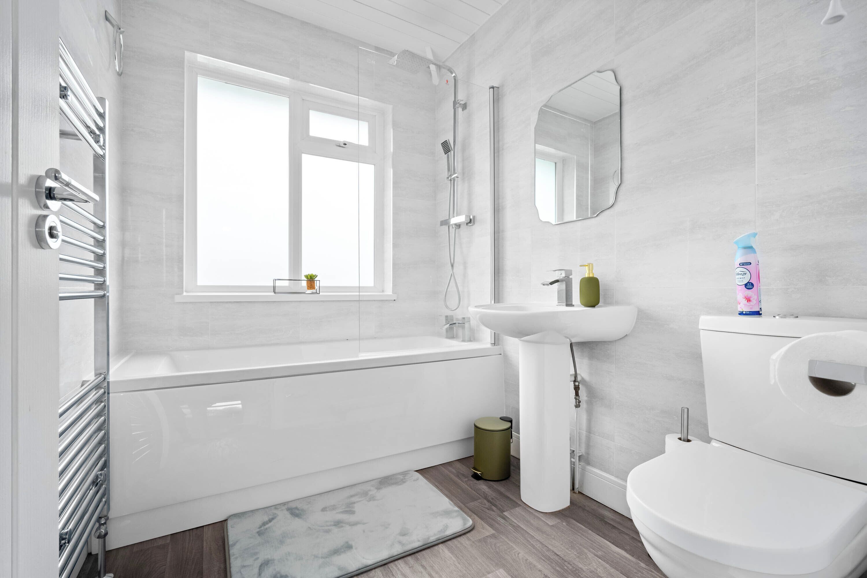 House | Bathroom | Shower, towels