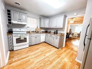 Microwave, oven, stovetop, dishwasher