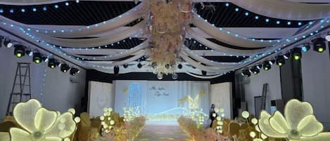 Banquet hall
