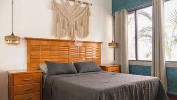 4 bedrooms, down duvets, individually furnished, desk