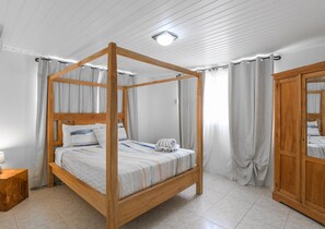 4 dormitorios, tabla de planchar con plancha, wifi y ropa de cama