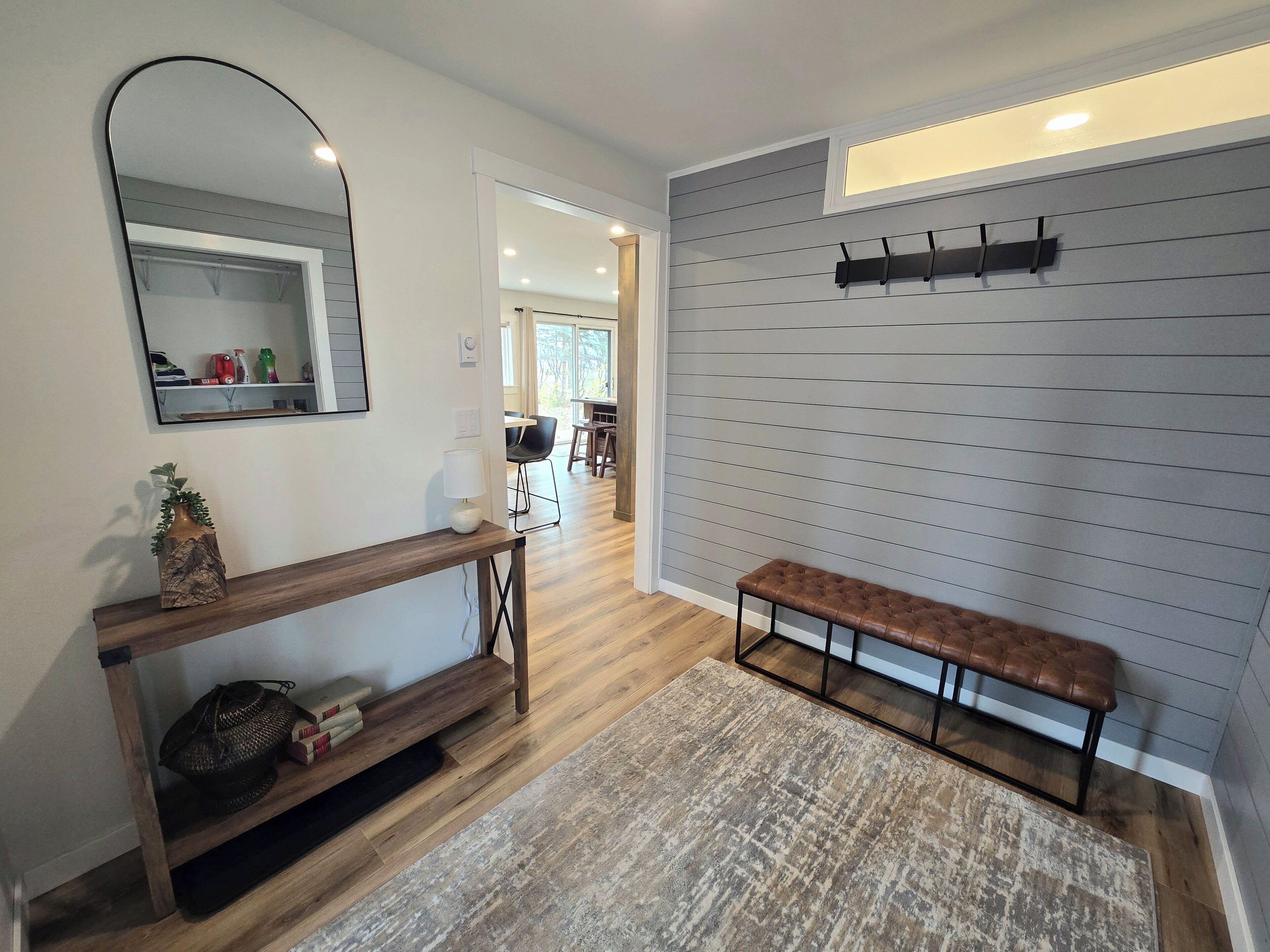 المنشأة من الداخل