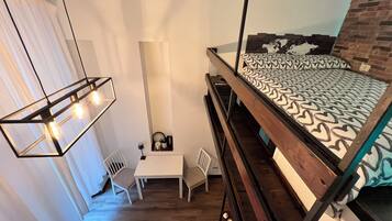 1 camera, ferro/asse da stiro, Wi-Fi gratuito, lenzuola