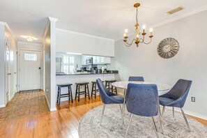 Dining - Mobile Townhome Near University of South Alabama! (Mobile)