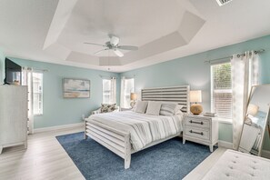 3 bedrooms, desk, iron/ironing board, Internet - Golf Cart & Pool Access: The Villages Home! (The Villages)