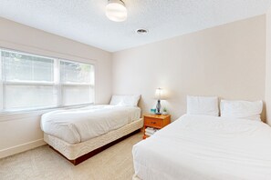 2 bedrooms, Internet, bed sheets