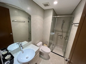Slippers - Enjoy Apartment in Vinhomes Central Park (Ho Chi Minh City)