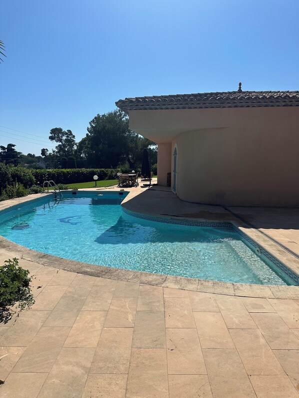 Piscina a l'aire lliure