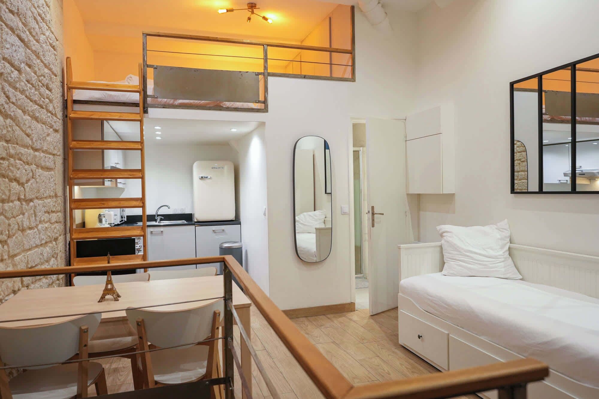 Loft 2 BR Marais, Notre Dame AC by LCC Agency Reviews, Deals
