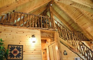 Interior - Friendly Bear Log Cabin near Cook Forest State Park (Leeper)