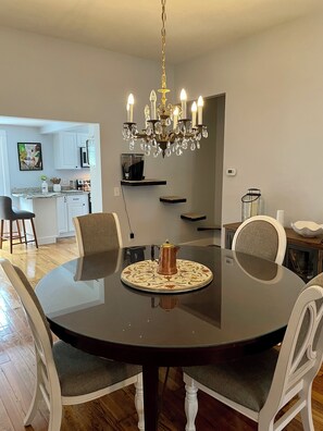 Breakfast area - Tampa Heights Bungalow (Tampa)
