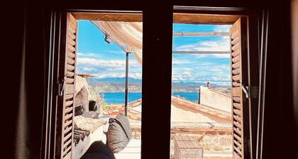 LA Grange ~ Lac du Salagou ~ Eco-gĂźte de Groupe ~ Entre lac et Montagne