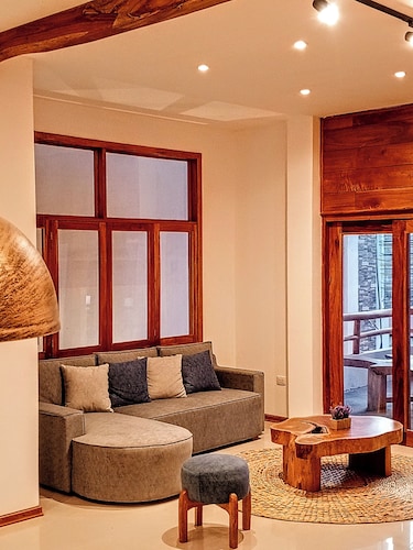 Galapagos Coliving Ecuador Casa Tuna