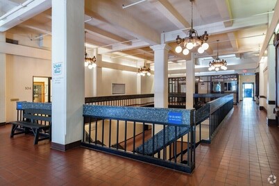 Cozy 1-bedroom apartment in the heart of Downtown Milwaukee! 4 min from Fiserv!
