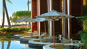 Outdoor dining - Your Hawaiian Escape Awaits – The Grand Waikikian - 2 Bedroom Partial Ocean View (Honolulu)